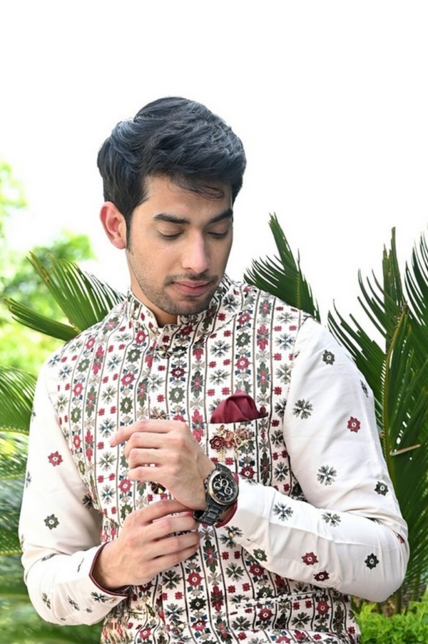 Fown Colour Kurta Jacket with Multi Thread work Ambroidery - Image 3