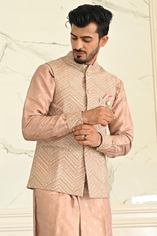 Pale Pink Kurta with Golden Print Jacquard Matching with Heavy Embroidered Jacket - Image 3