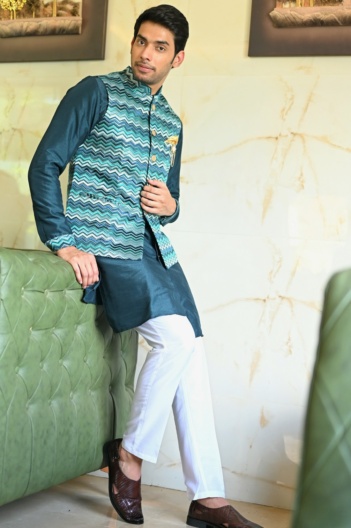 Mahashay - Rama Green and Cyan Jacket with Zig-Zag Embroidery Complementing Kurta with Same Matching (1)