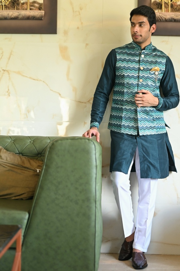 Rama Green and Cyan Jacket with Zig-Zag Embroidery Complementing Kurta with Same Matching - Image 2